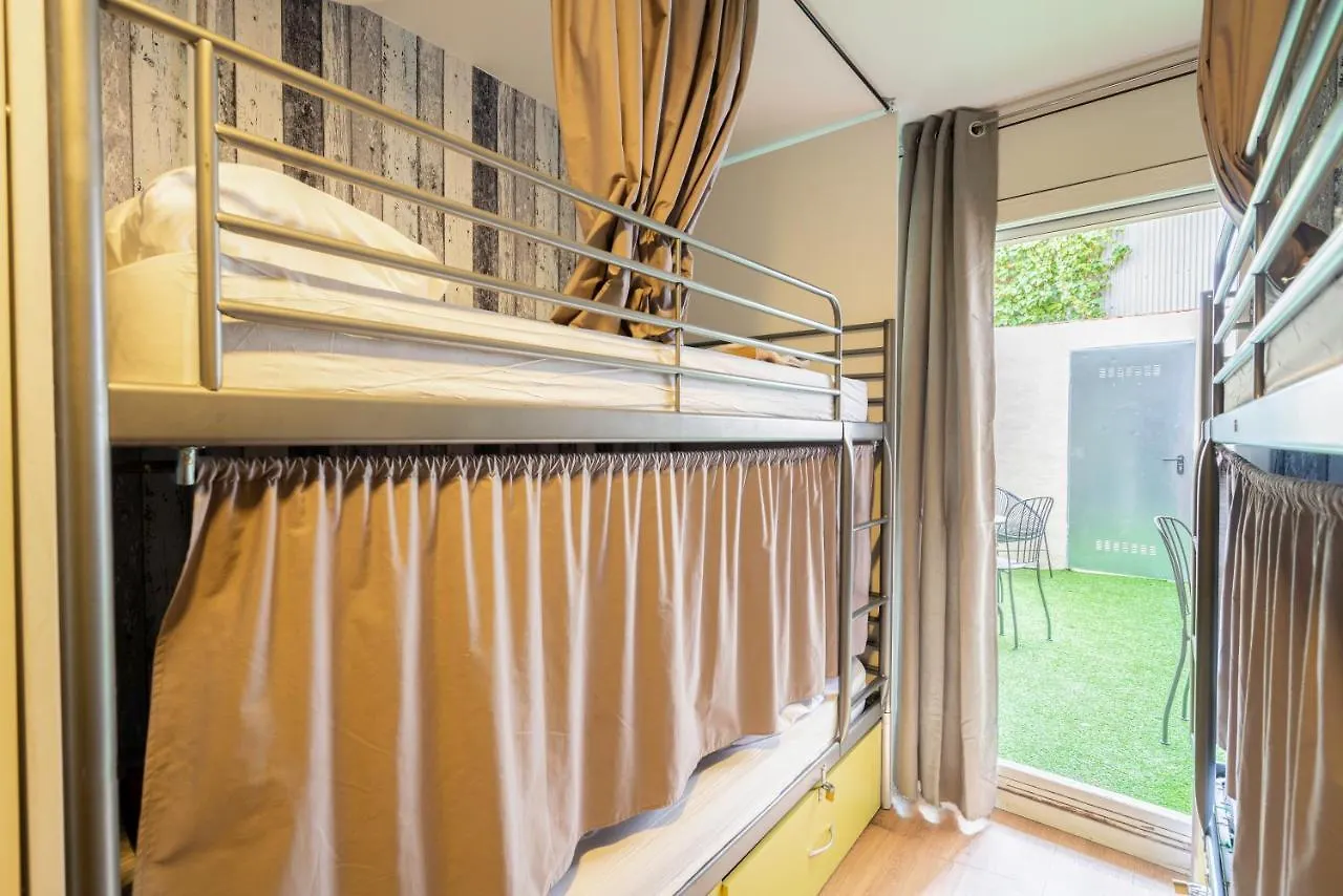 Hostel Casa Barcelo Camp Nou Barcelona L'Hospitalet de Llobregat