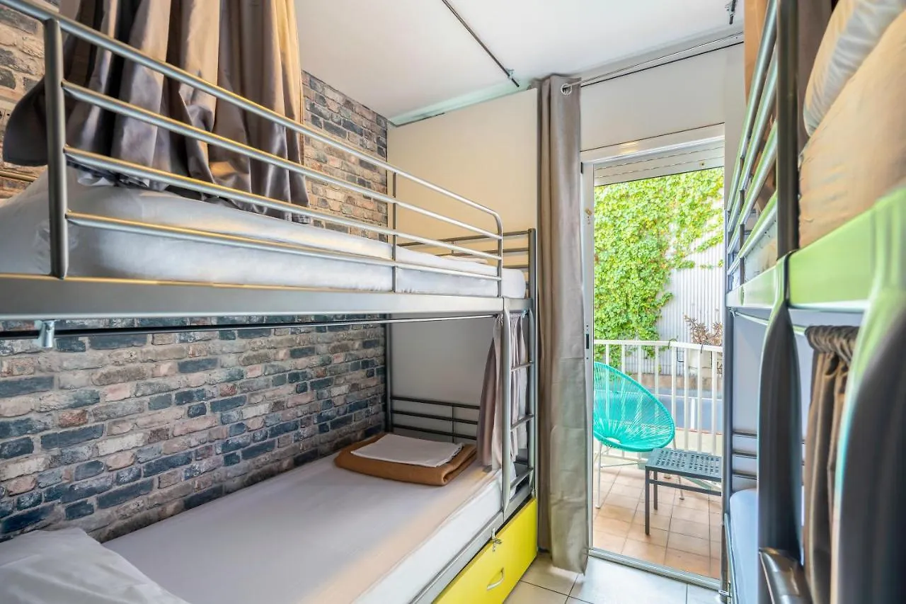 Hostel Casa Barcelo Camp Nou Barcelona L'Hospitalet de Llobregat