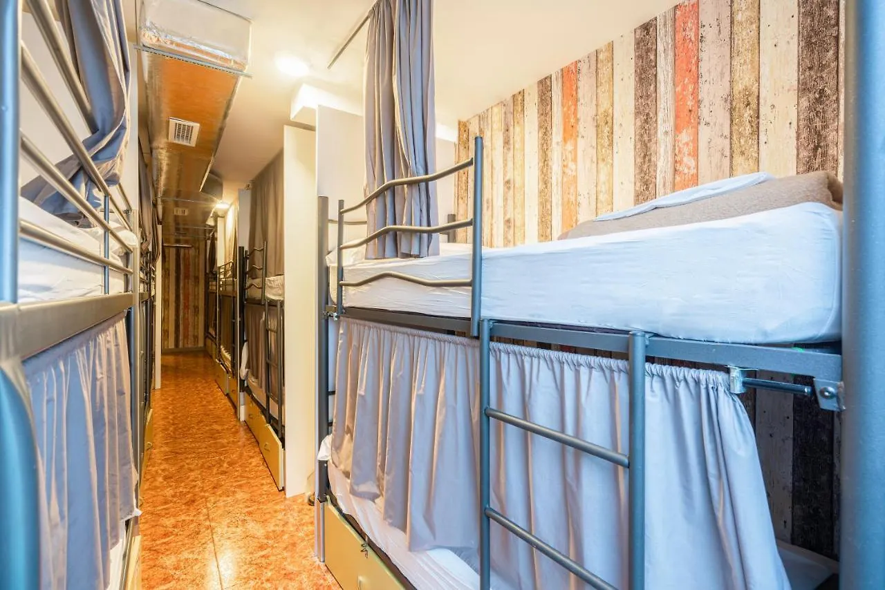 Hostel Casa Barcelo Camp Nou Barcelona L'Hospitalet de Llobregat